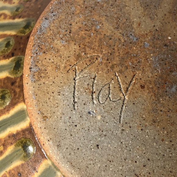 RAY POTTERY artist signed and one of a kind bowl from Black Mountain, NC. - Picture 4 of 10
